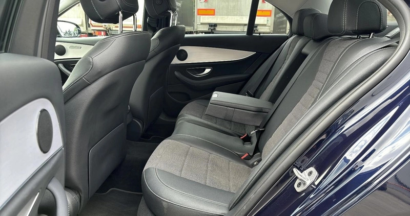 Mercedes-Benz Klasa E cena 214800 przebieg: 55974, rok produkcji 2021 z Kościerzyna małe 326